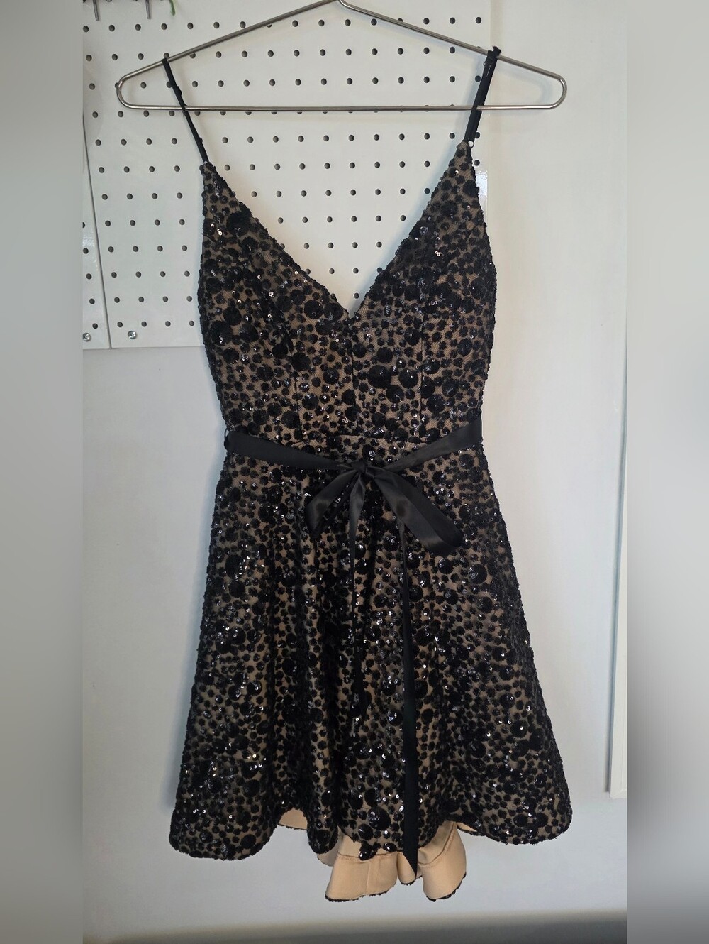 B. SMART - Sequin Embellished Black Party Dress w/Satin Waist Tie - GIRLS SIZE 1